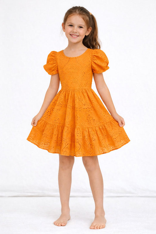 VESTIDO MANGA DE OLAN CON ESCOTE Y MOÑO A LA ESPALDA