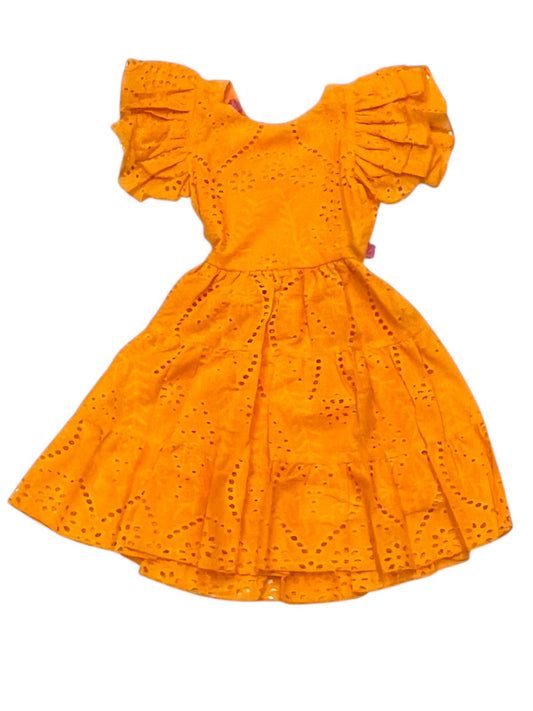 VESTIDO MANGA DE OLAN CON ESCOTE Y MOÑO A LA ESPALDA