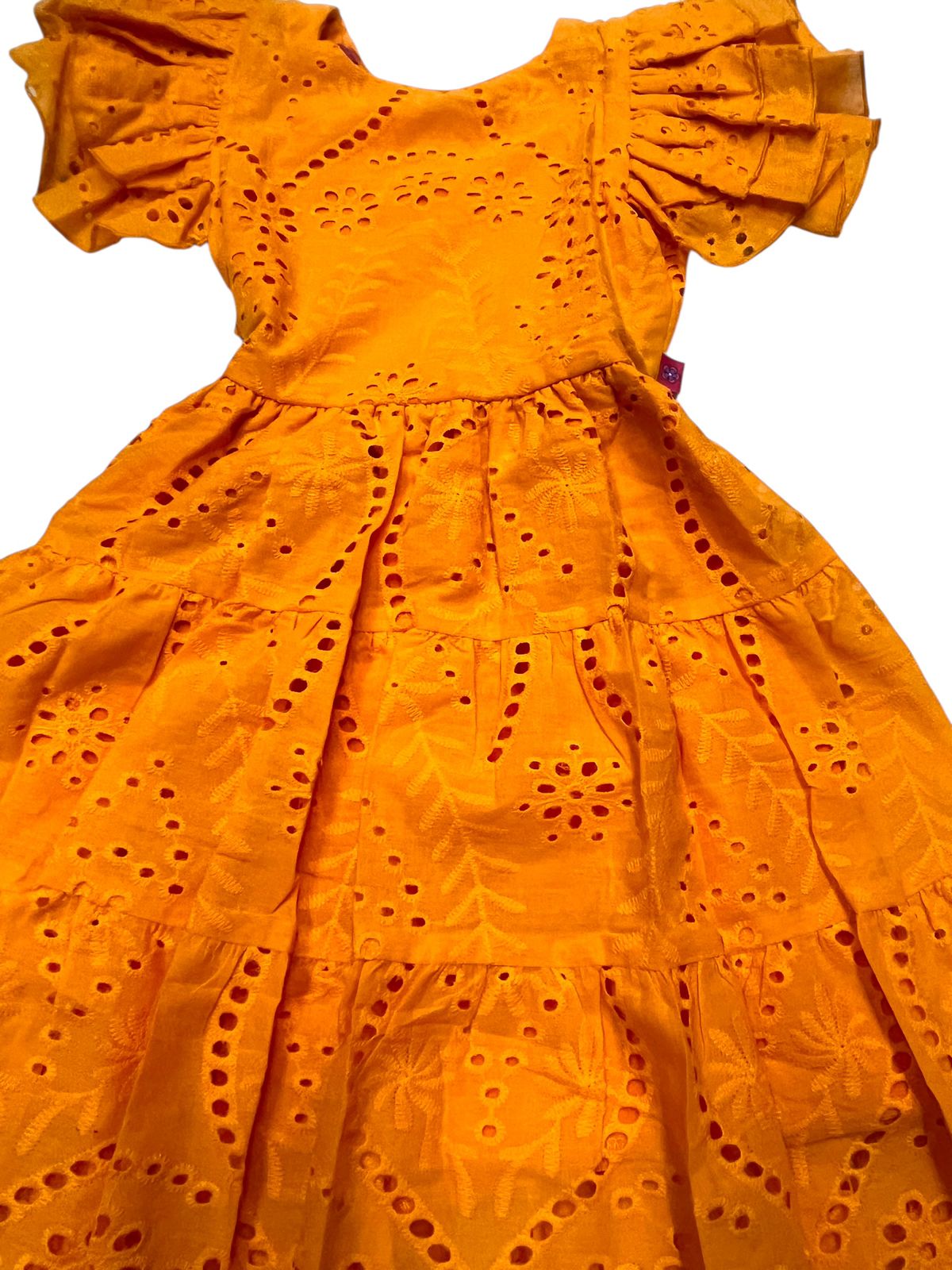 VESTIDO MANGA DE OLAN CON ESCOTE Y MOÑO A LA ESPALDA