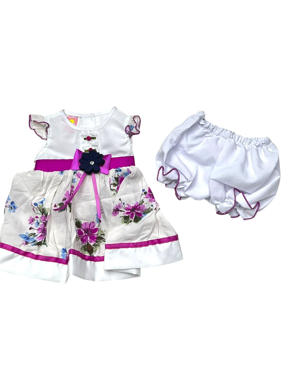 VESTIDO SIN MANGAS ESTAMPADO FLORES, MOÑO EN CINTURA, INCLUYE CALZÓN