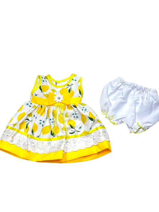 VESTIDO SIN MANGAS ESTAMPADO LIMONES, MOÑO EN CINTURA, INCLUYE CALZÓN